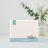 Maritimes Papierboot-Monogramm-Flagge-Kinderschrei Einladung (Stehend Vorderseite)