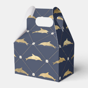 Maritimes Vintage-Thema in Marineblau und Gold mit Geschenkschachtel