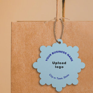 Markenbezeichnung auf hellblauem Snowflake-Formpap Ornament Karte