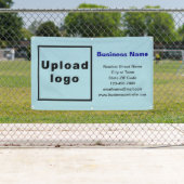 Markenbezeichnung auf hellblauen Bannern Banner (Insitu)