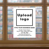 Markenbezeichnung auf weißem Fenster Fensteraufkleber