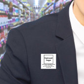 Markenname am weißen Platz Namensschild