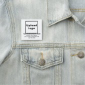 Markenname am weißen Platz Namensschild (Beispiel)