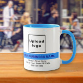 Markierter Firmenname auf der hellblauen Combo-Tas Tasse