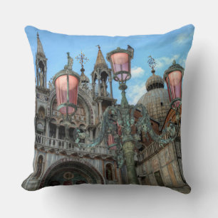 Markusdom und Lampe, Venedig, Italien Kissen