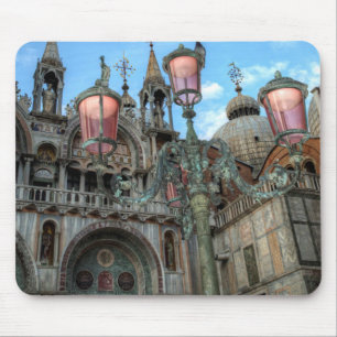 Markusdom und Lampe, Venedig, Italien Mousepad