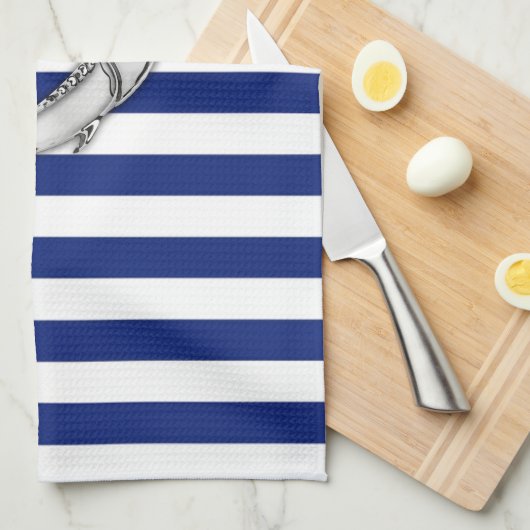 Marlin Swordfish Chrome Style auf nautischen Strei Handtuch (Viertel Falte)