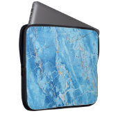 Marmor Elegance: Natürliche Texturfläche. Laptopschutzhülle (Vorne Rechts)