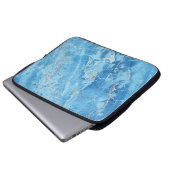 Marmor Elegance: Natürliche Texturfläche. Laptopschutzhülle (Vorne Knopf)