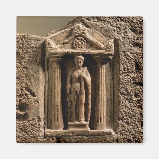 Marmor- und Sandsteinvotivstele mit weiblicher Fei Magnet (Vorne)