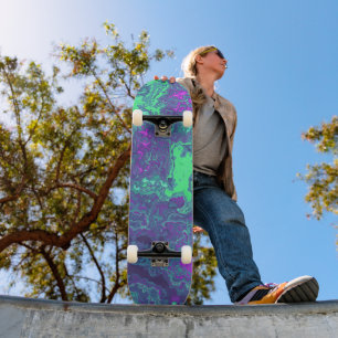 Marmoriertes Neon Skateboard