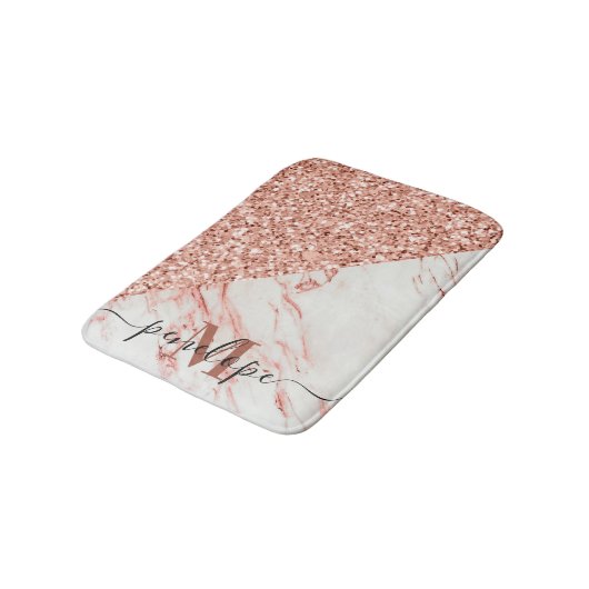 Marmortextur und Rose Glitzer Badematte (Schrägansicht)