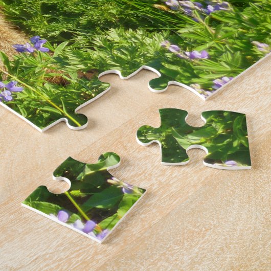 Marmot in den Wildblumen des Berges Rainier Puzzle (Seite)