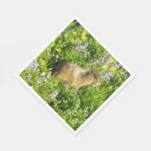 Marmot in den Wildblumen des Berges Rainier Serviette (Ecke)