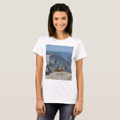 Marmot mit Blick auf den Halbkuppel von der Clouds T-Shirt (Vorne ganz)