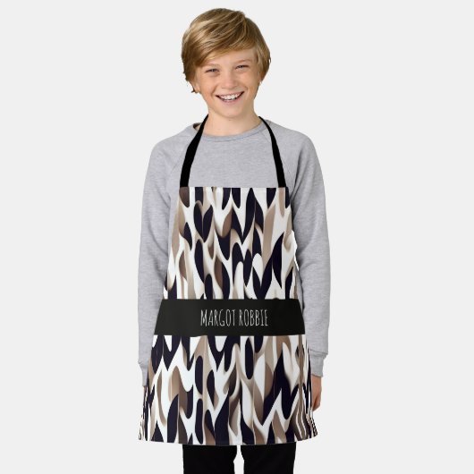 Marocco Triangle Geometric Brown Gray Pattern Schürze (Getragen)