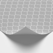 Marokkaner Quatrefoil Weiß auf grauem Packpapier (Ecke)