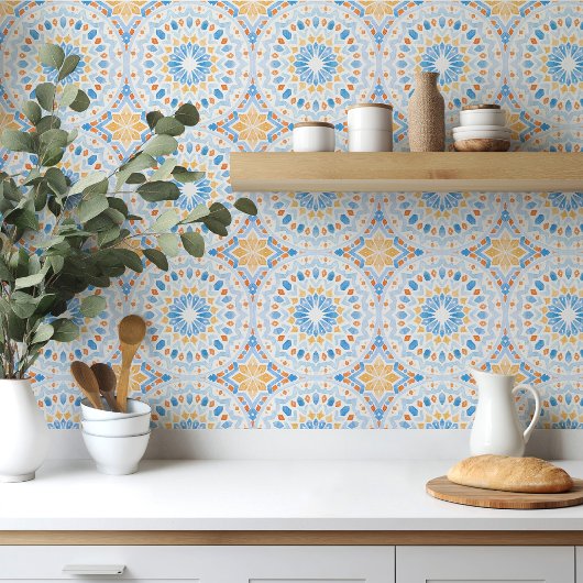 marokkanische Fliesen in blau-orangefarbenem Wasse