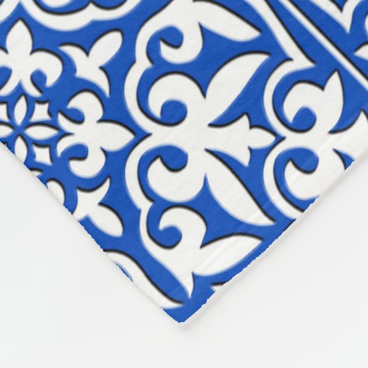 marokkanische Fliesen - Kobaltblau und weiß Fleecedecke (Ecke)