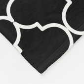 Marokkanisches Muster aus schwarzem und weißem Mit Fleecedecke (Ecke)