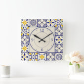 Marokkanisches Muster in Blau, Gelb, Creme Quadratische Wanduhr (Zuhause)