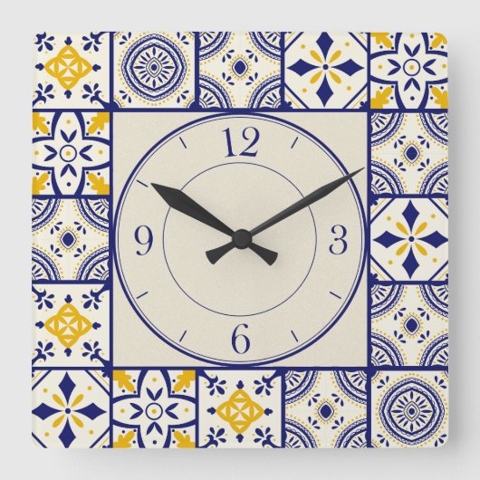 Marokkanisches Muster in Blau, Gelb, Creme Quadratische Wanduhr (Vorderseite)