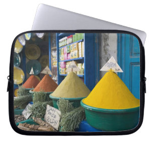 MAROKKO, Atlantikküste, ESSAOUIRA: Gewürzmarkt Laptopschutzhülle