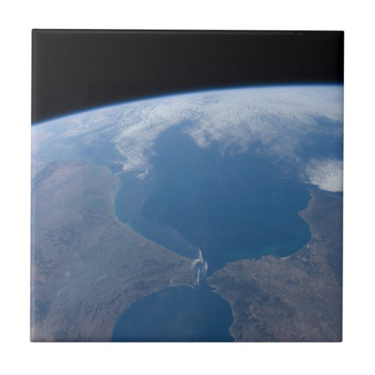 Marokko und Spanien. Fliese (Vorderseite)