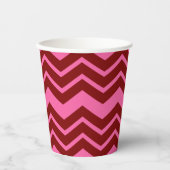 Marone Rot Pink Chevron Zickzack-Design  Pappbecher (Vorderseite)