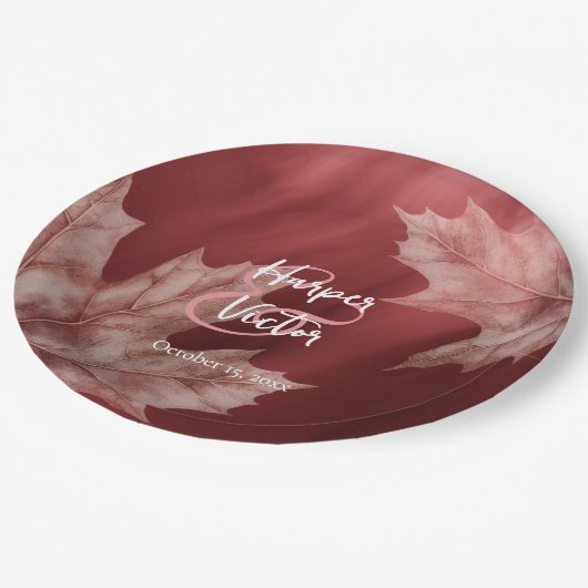 Maronenkarone Blätter Hochzeit im Herbst Pappteller (Schrägansicht)