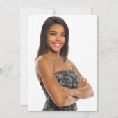 Maroon American Female Foto Abschluss Einladung (Rückseite)