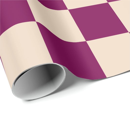 Maroon and beige checkerboard pattern geschenkpapier (Rolleneckpunkt)
