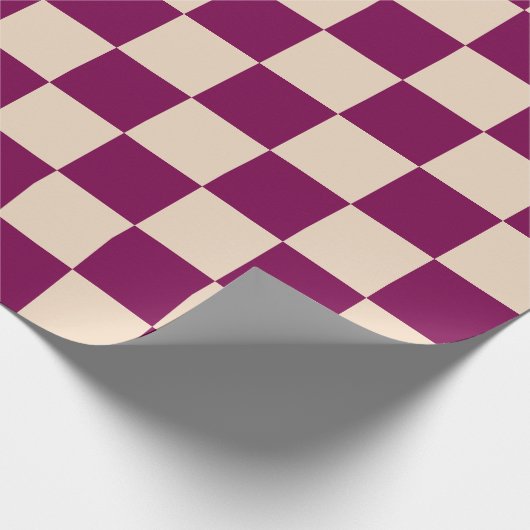 Maroon and beige checkerboard pattern geschenkpapier (Ecke)