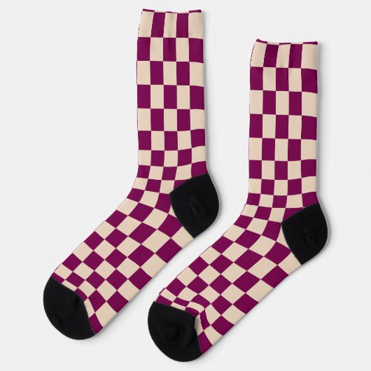 Maroon and beige checkerboard pattern socken (Linkes Detail)