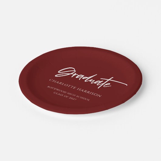 Maroon and White Modern Script Graduation Party Pappteller (Schrägansicht)