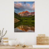 Maroon Bells Reflektieren in Calm Maroon Poster (Küche)