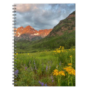 Maroon Bells spiegeln sich in den ruhigen Maroon L Notizblock