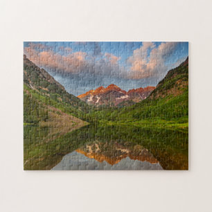 Maroon Bells spiegeln sich in den ruhigen Maroon L Puzzle