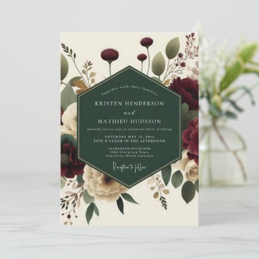 Maroon Bloom Romantic Elegance Wedding Einladung (Stehend Vorderseite)