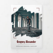 Maroon Edgy Abstrakt Brushstroke Foto Abschluss Dreifach Gefaltete Einladung (Cover)