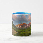 Maroon Glocken Reflektion von Calm Maroon Tasse (Zentrum)