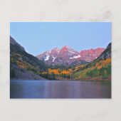 Maroon Glow Postkarte (Vorderseite)