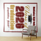 Maroon Gold Class of 2026 Graduation Photo Booth Wandteppich (Beispiel (Horizontal))