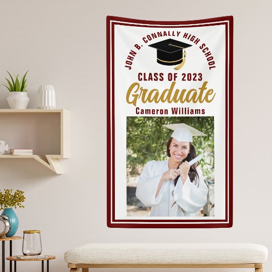 Maroon Gold Graduate Foto Vertical Abschluss Banner