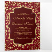 Maroon Gold Paisley Bollywood Style Indian Wedding Dreifach Gefaltete Einladung (Innen Erste Seite)