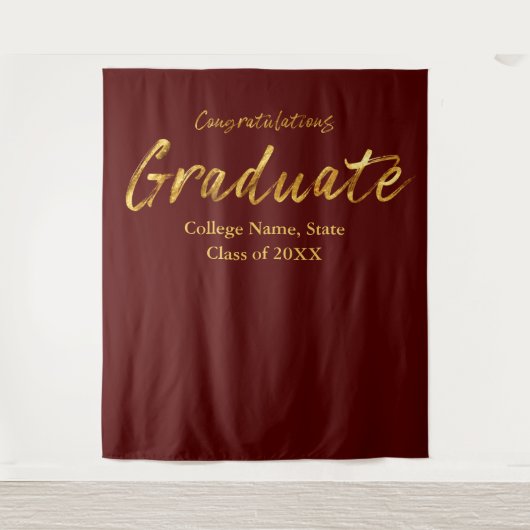 Maroon Gold Script Gratulationen Graduate Wandteppich (Vorderseite)