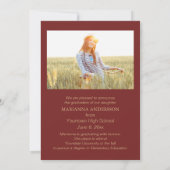 Maroon Gold Typografy Foto Grad Ankündigung (Rückseite)