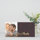 Maroon Gold Wedding Foto Liebe & vielen Dank Dankeskarte (Stehend Vorderseite)