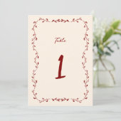 Maroon Handwriting Wedding Tischnummer (Stehend Vorderseite)