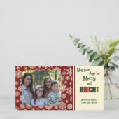 Maroon Holiday Snowflakes Feiertagskarte (Stehend Vorderseite)